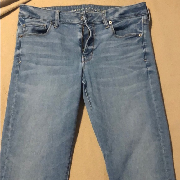 Light Blue AE Jeans - Picture 9 of 9